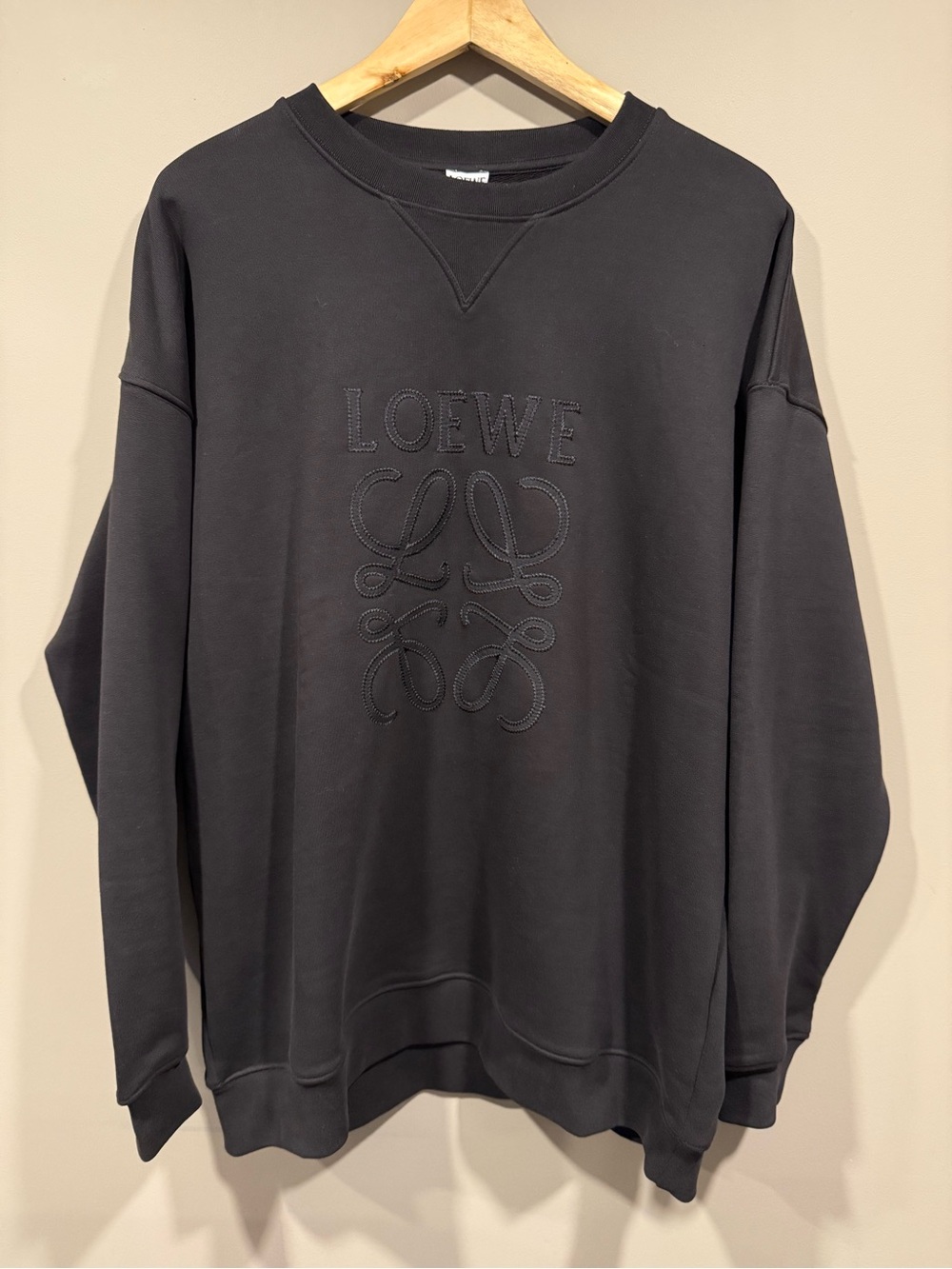 Loewe Black Logo mens Embroidered Crew Sweatshirt image 3